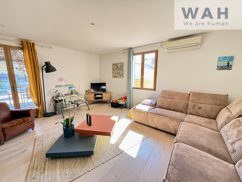 Maison - 95 m² - 4 pièces