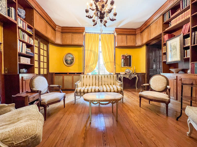 Manoir - 245 m² - 8 pièces