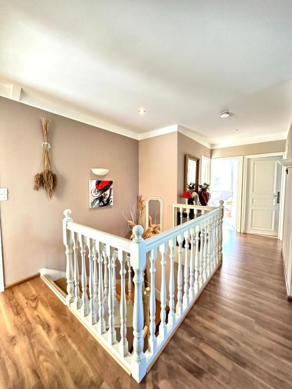 Maison - 174 m² - 7 pièces