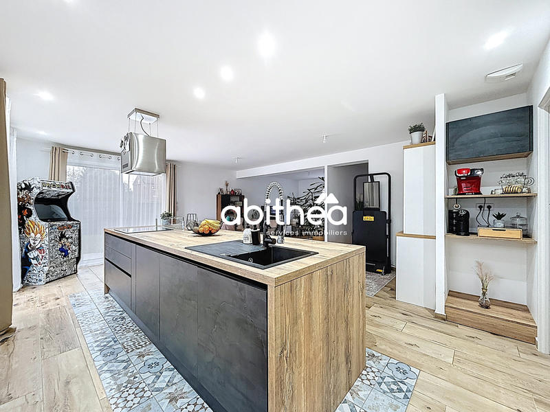 Maison - 100 m² - 5 pièces