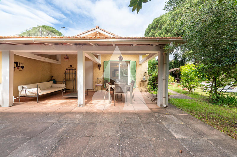 Villa - 177 m² - 6 pièces