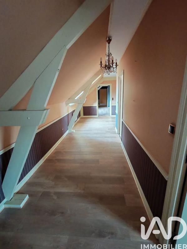 Maison - 300 m² - 12 pièces