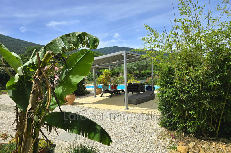 Villa - 167 m² - 6 pièces