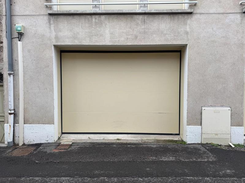 Parking / Garage - 37 m²