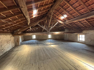 Maison - 198 m² - 6 pièces