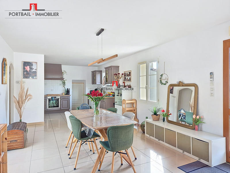 Maison contemporaine - 180 m² - 6 pièces