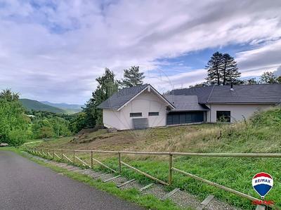 Maison - 300 m² - 10 pièces