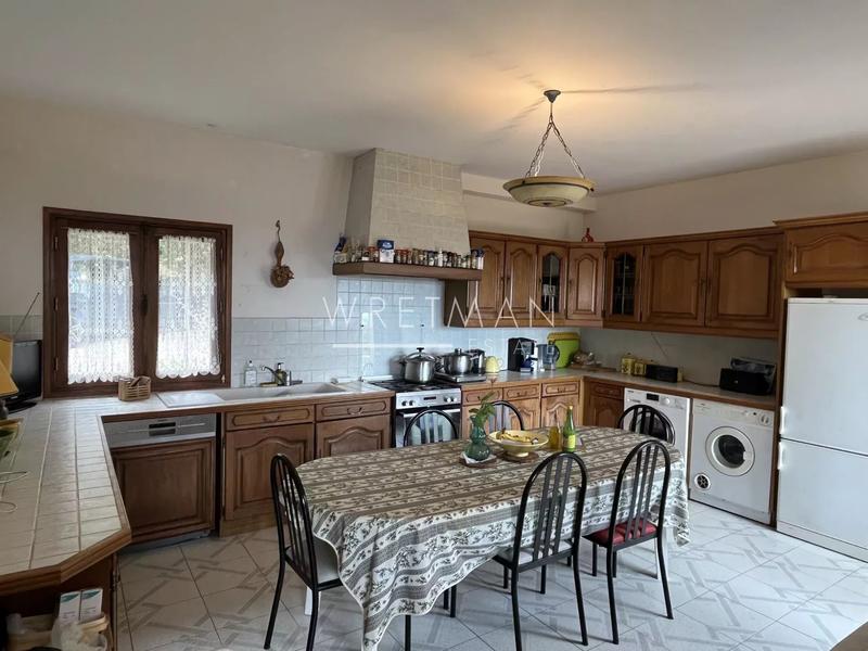 Villa - 260 m² - 7 pièces