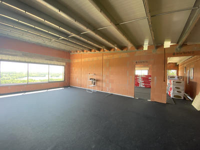 Maison - 360 m² - 5 pièces