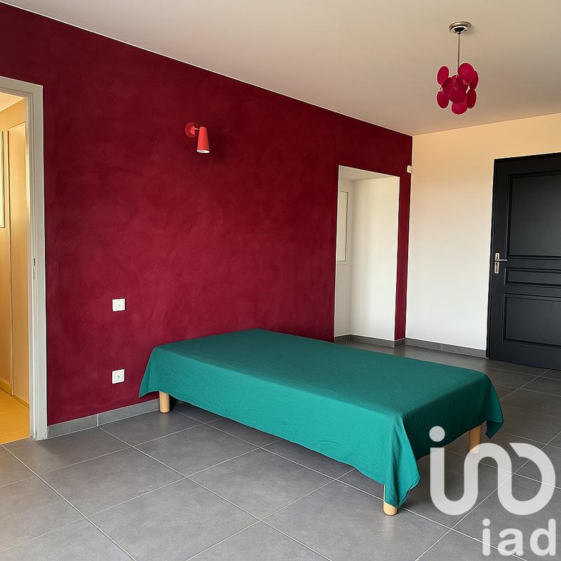 Maison - 241 m² - 7 pièces