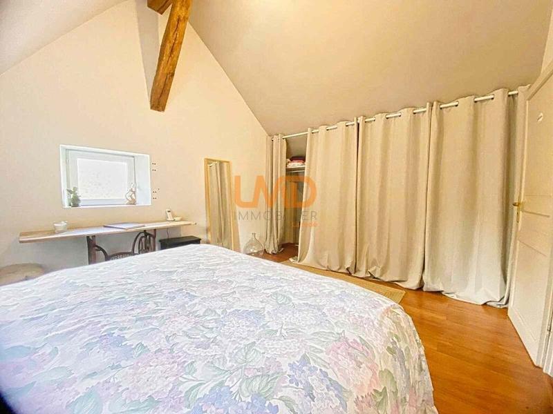 Propriété - 234 m² - 9 pièces