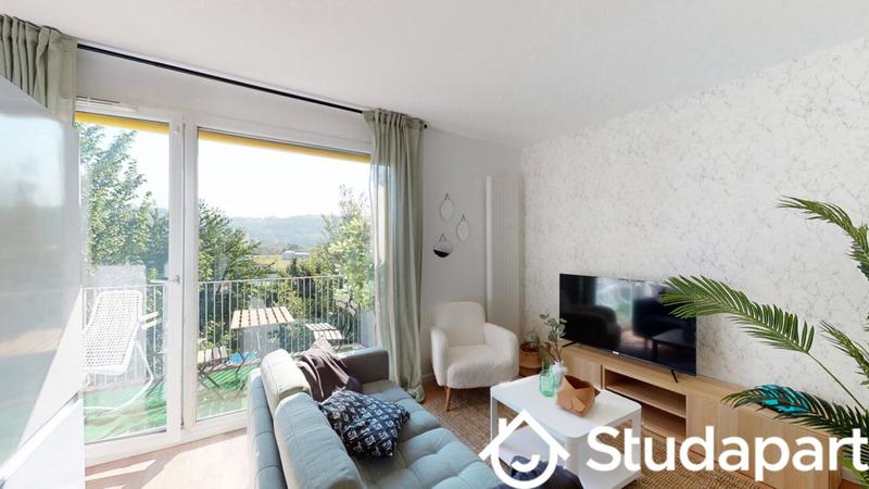 Chambre - 13 m² - 1 pièce