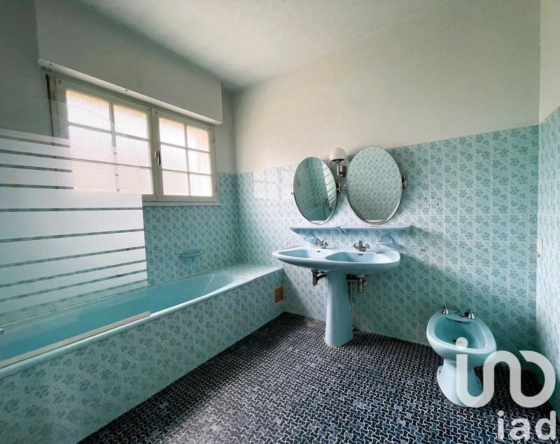 Maison - 179 m² - 7 pièces