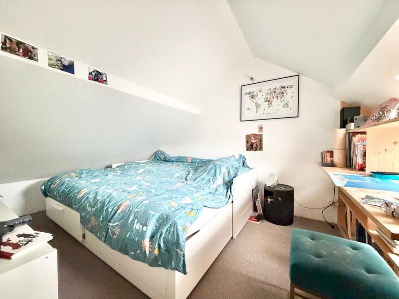 Maison - 98 m² - 5 pièces