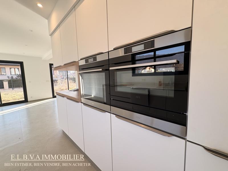 Maison contemporaine - 130 m² - 4 pièces