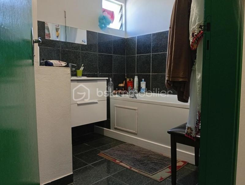 Maison de ville - 80 m² - 5 pièces