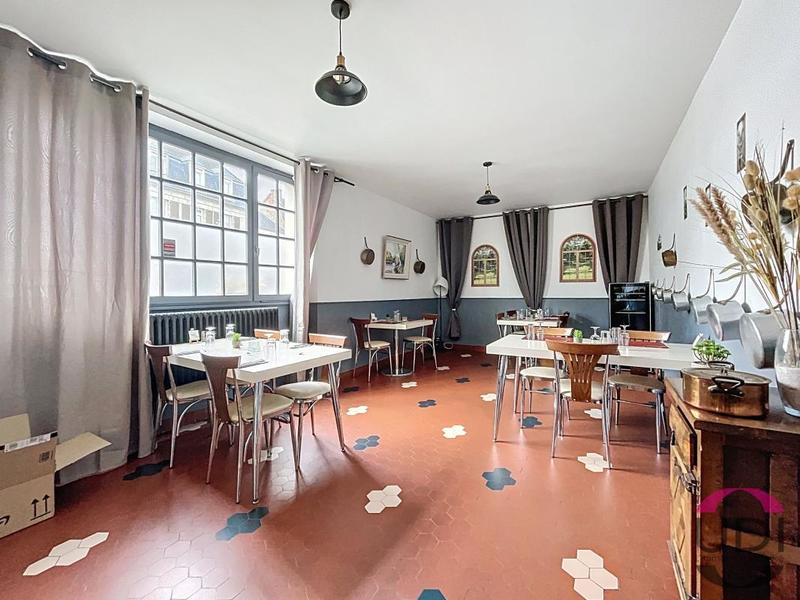 Immeuble - 585 m² - 2 pièces