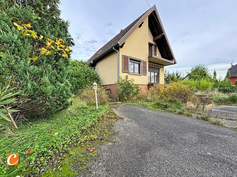 Maison - 121 m² - 5 pièces