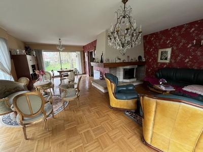 Maison - 163 m² - 5 pièces