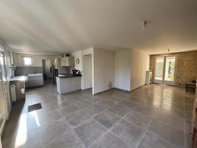 Maison - 93 m² - 4 pièces