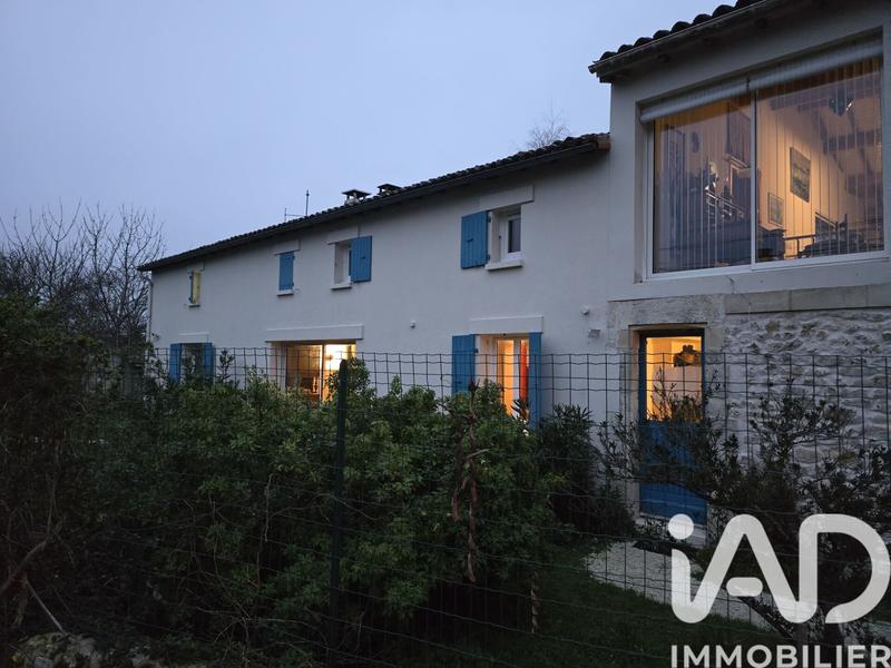 Maison - 280 m² - 11 pièces