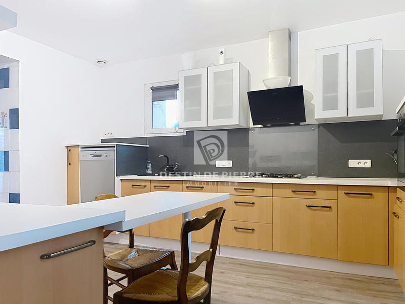 Maison - 160 m² - 7 pièces