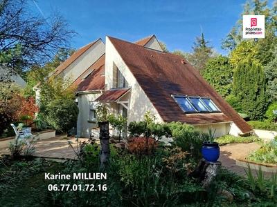 Maison - 204 m² - 6 pièces