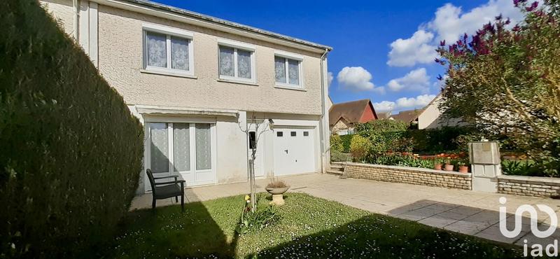 Maison - 93 m² - 5 pièces