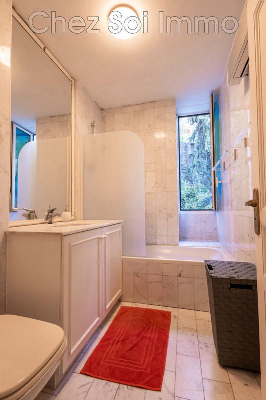 Appartement - 143 m² - 5 pièces