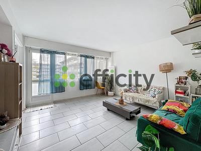 Appartement - 81 m² - 4 pièces
