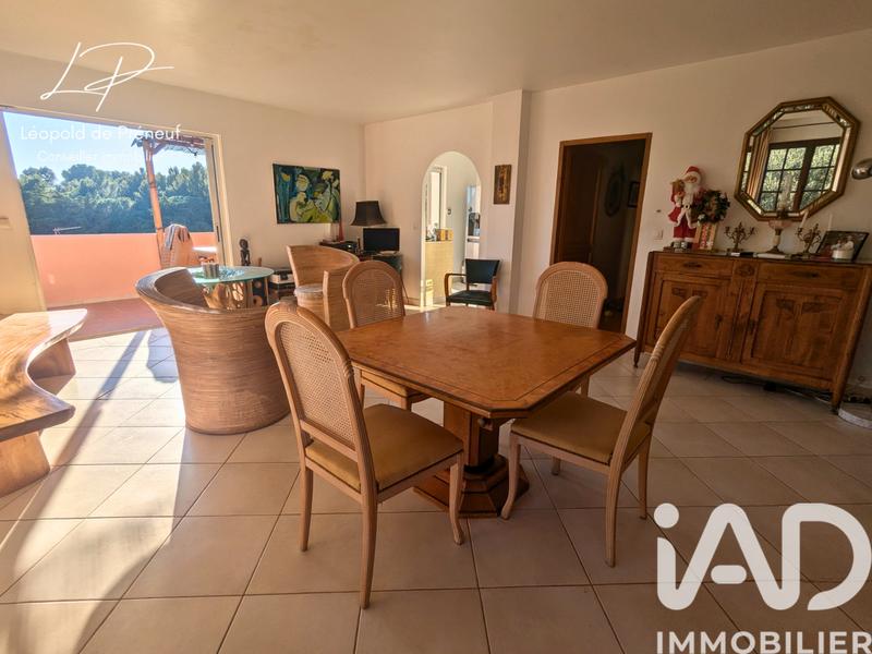 Maison - 198 m² - 8 pièces