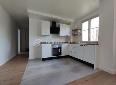 Appartement - 64 m² - 4 pièces