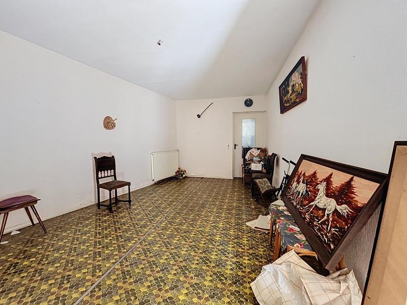 Maison - 216 m² - 8 pièces