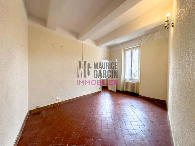 Maison - 280 m² - 13 pièces