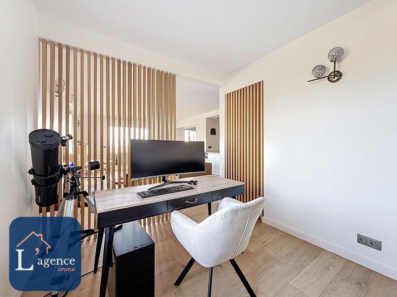 Appartement - 100 m² - 4 pièces