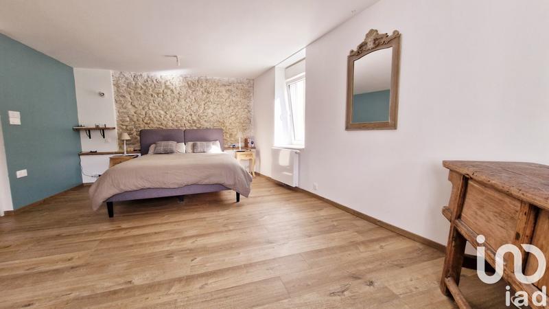 Maison - 215 m² - 7 pièces