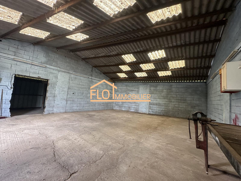 Parking / Garage - 82 m²