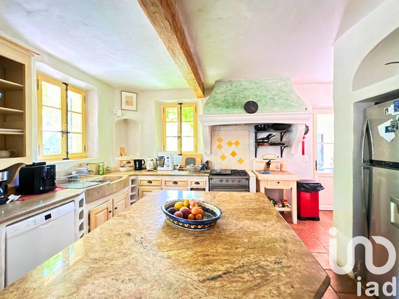 Maison - 200 m² - 6 pièces