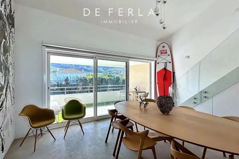 Duplex - 133 m² - 4 pièces