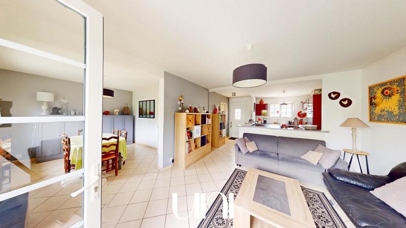 Maison - 90 m² - 4 pièces