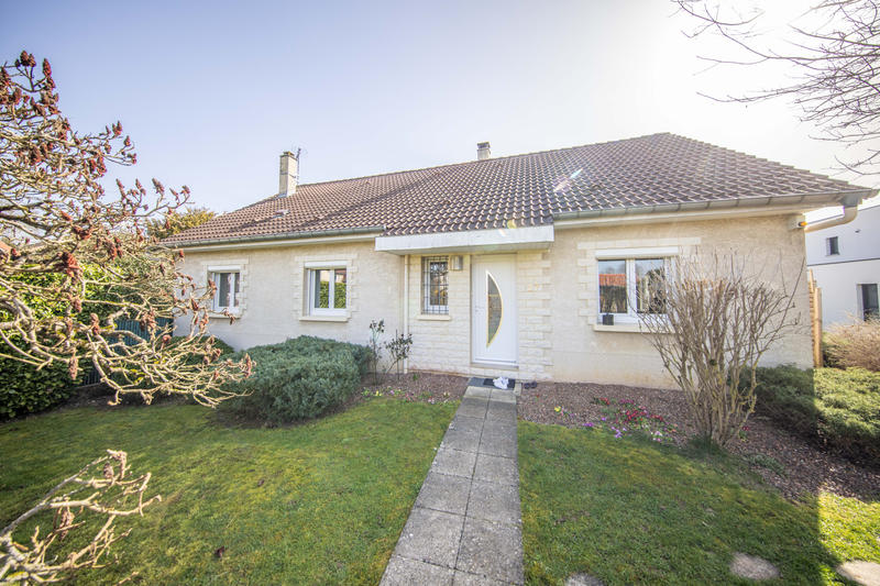 Maison - 166 m² - 6 pièces