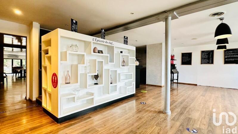 Local commercial - 464 m²