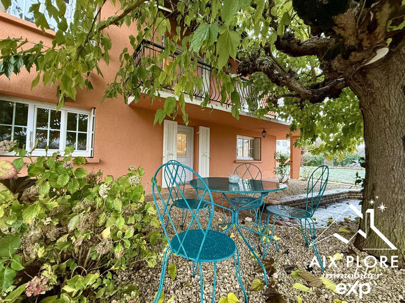 Maison - 265 m² - 12 pièces