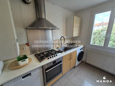 Appartement - 83 m² - 4 pièces