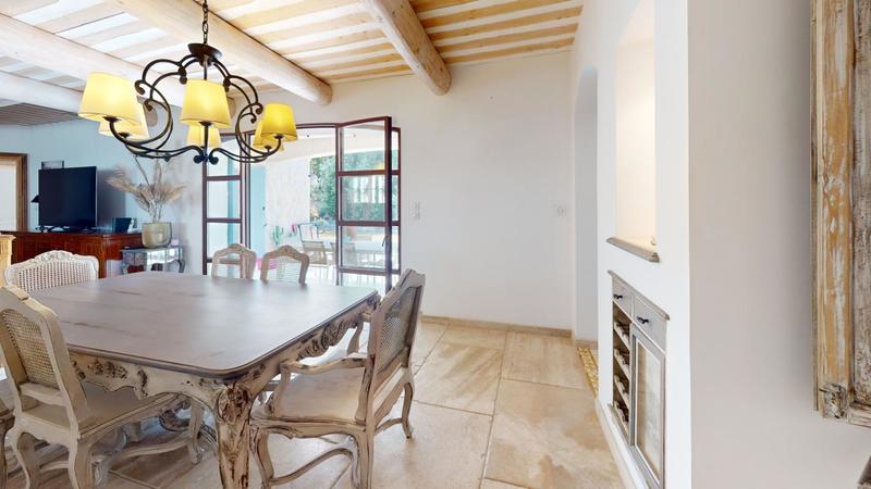 Villa - 140 m² - 4 pièces