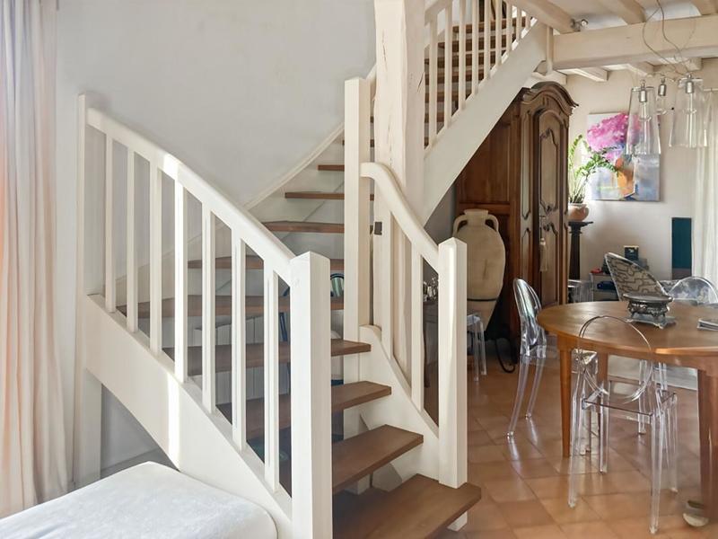 Maison - 234 m² - 6 pièces