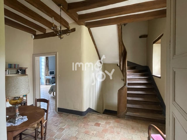 Propriété - 280 m² - 9 pièces