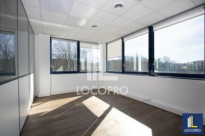Bureau - 305 m²