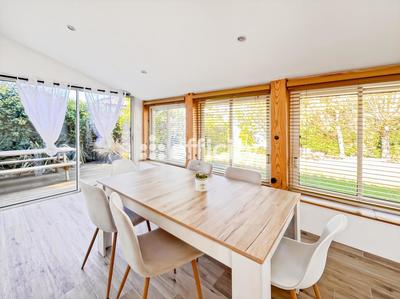 Maison - 125 m² - 4 pièces