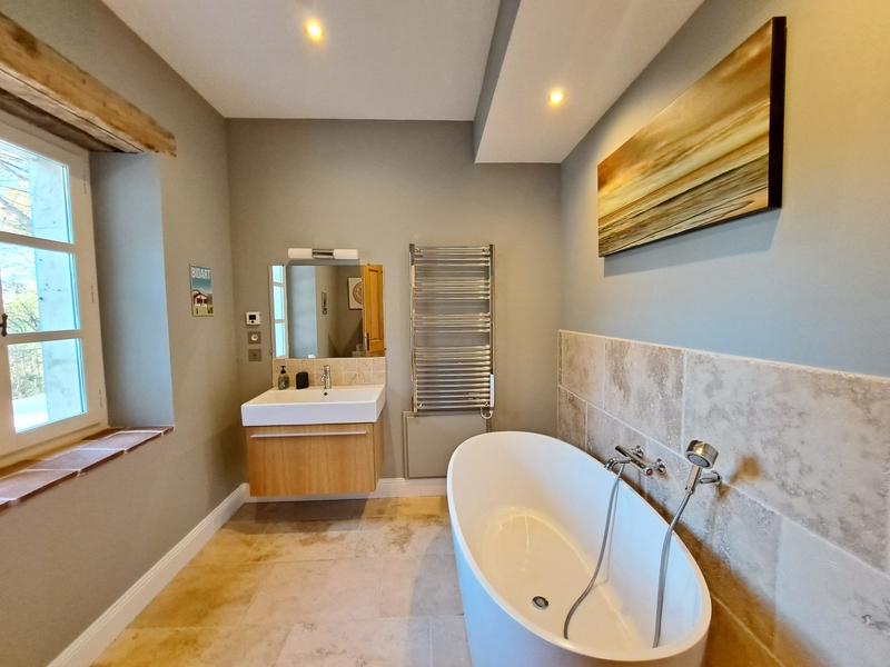 Maison - 295 m² - 10 pièces